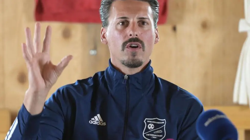 Trainer-Sandro-Wagner-spricht