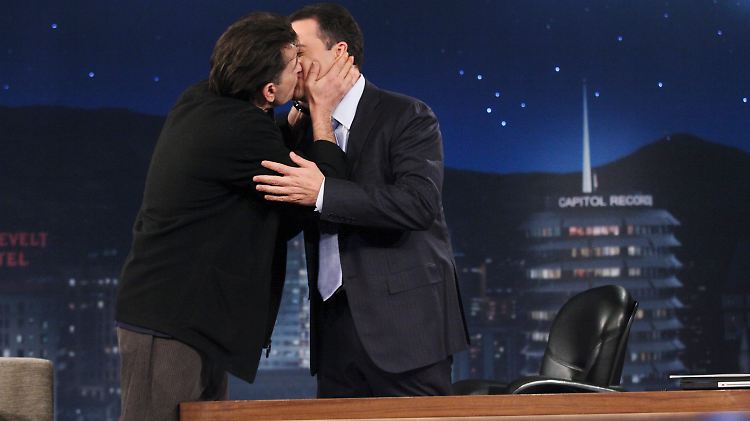 "Sehr feucht": Charlie Sheen (l) und Jimmy Kimmel.