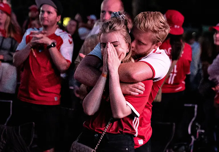 2021-07-07T223738Z-569123097-RC2XFO9I0KYI-RTRMADP-3-SOCCER-EURO-ENG-DNK-REPORT