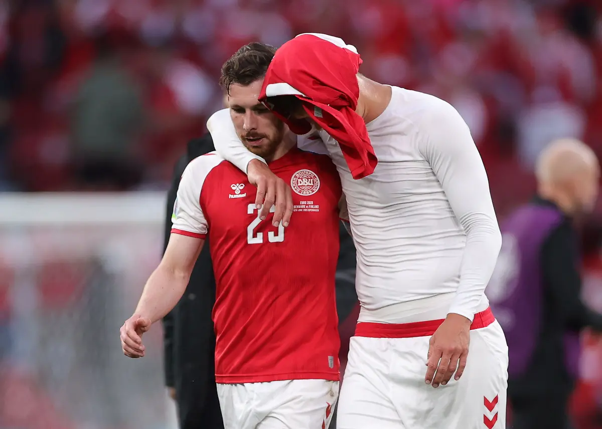 2021-06-12T195551Z-1224156157-UP1EH6C1IU3EF-RTRMADP-3-SOCCER-EURO-DNK-FIN-REPORT