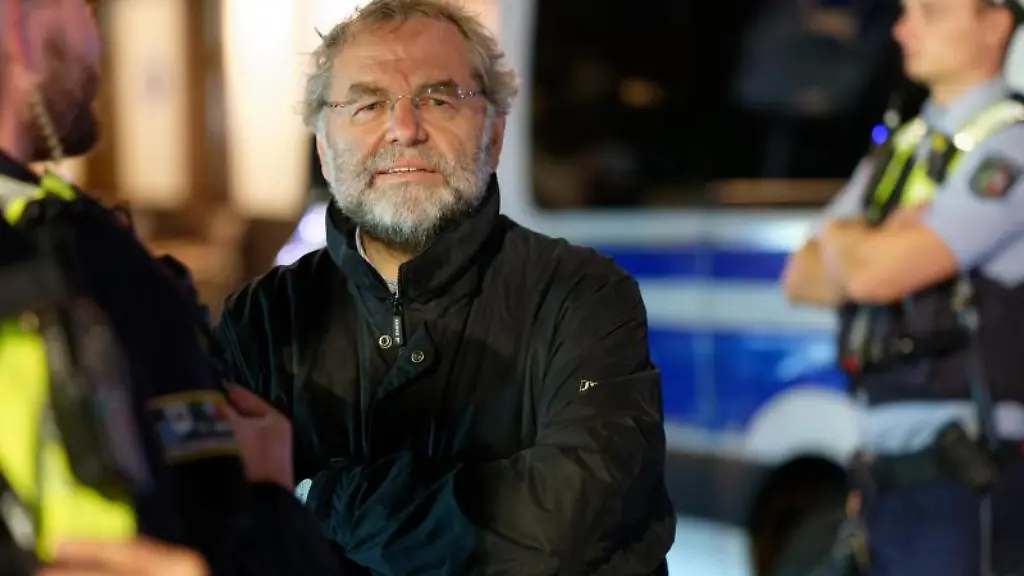 Duesseldorfs-Polizeipraesident-Norbert-Wesseler-spricht