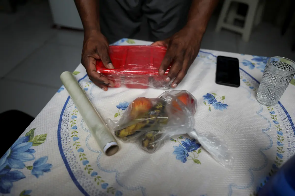 2021-07-06T140618Z-860271074-RC2QJK9UYW10-RTRMADP-3-BRAZIL-RACE-SWEEPER