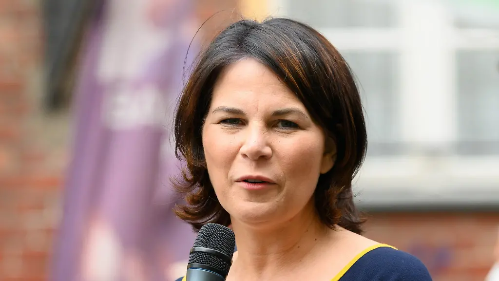 7c0758b48383c4f31eded0aee8de6de3