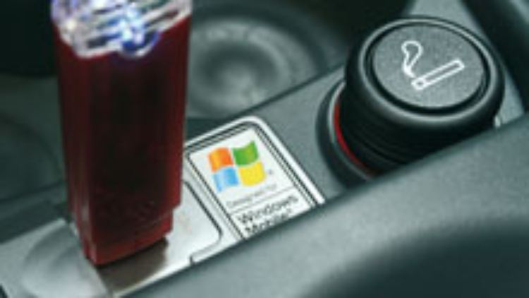 Bei vielen Fiat-Modellen serienmäßig an Bord: ein USB-Port.