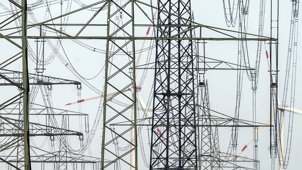 63d430cbfe52f6c6666596324461132e