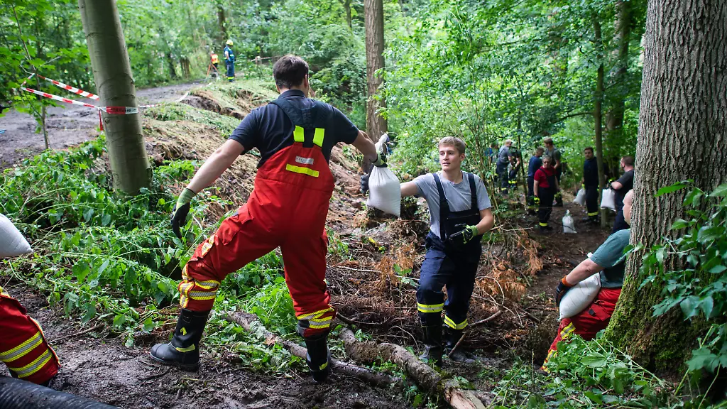 2d3d05a856ebe13d05a0388b50cd95d8