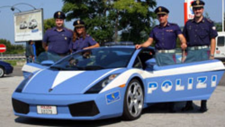Die vier italienischen Polizisten gehören zu den Privilegierten, ...
