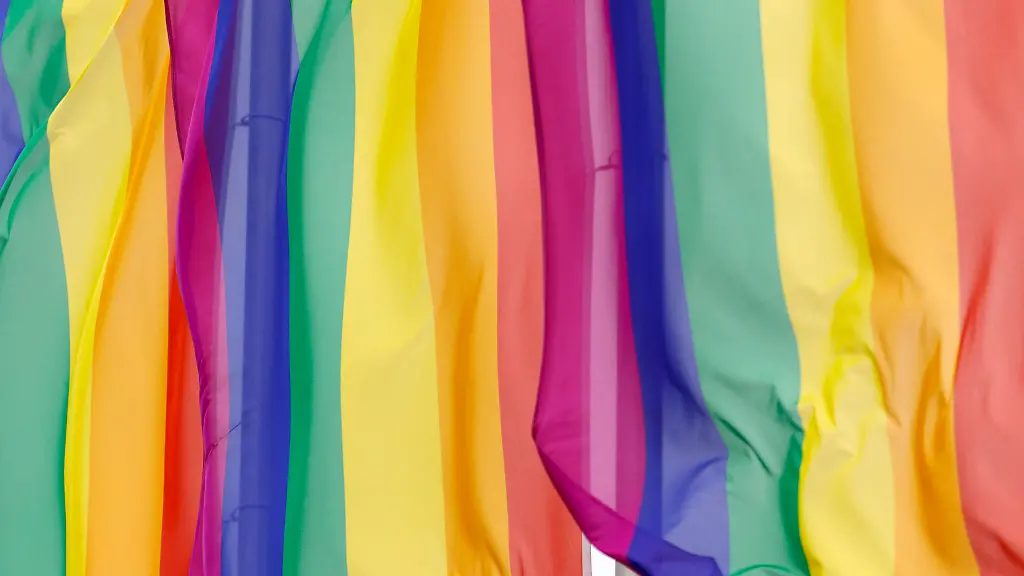 Nach-heftiger-Kritik-hat-eine-russische-Supermarktkette-eine-Werbung-mit-einer-LGBTIQ-Familie-zurueckgezogen