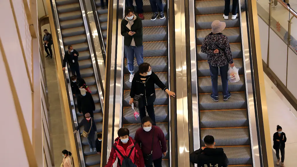 2021-04-16T074743Z-2081986291-RC2VWM98AQKD-RTRMADP-3-CHINA-ECONOMY-GDP