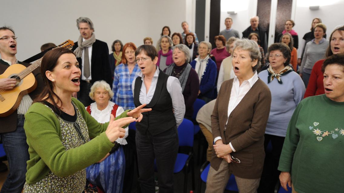 Die Teilnehmer sind zwischen Mitte 20 und Mitte 70.