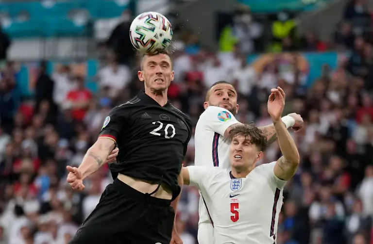 ebee1fbdff05799d4e3f5f66caae46bc