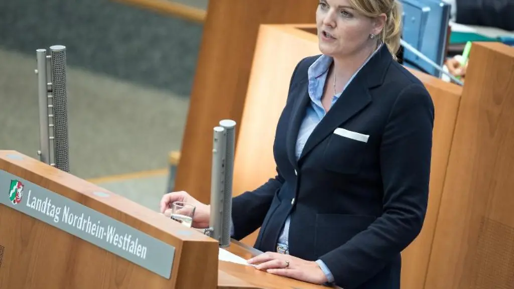 Christina-Schulze-Foecking-CDU-spricht