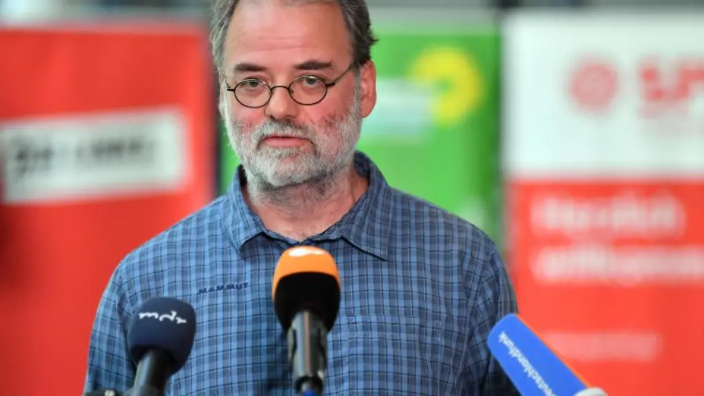 Fraktionchef-von-Die-Linke-Steffen-Dittes-in-Erfurt