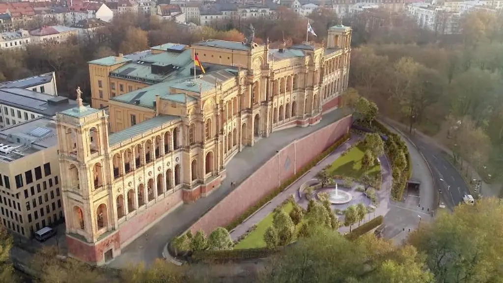 Der-Bayerische-Landtag