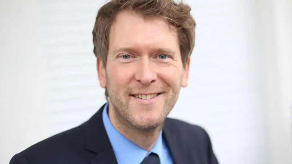 Der-Oekonom-Henning-Voepel