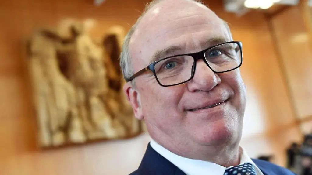 Juergen-Leindecker-Landesgeschaeftsfuehrer-vom-Staedte-und-Gemeindebund-Sachsen-Anhalt