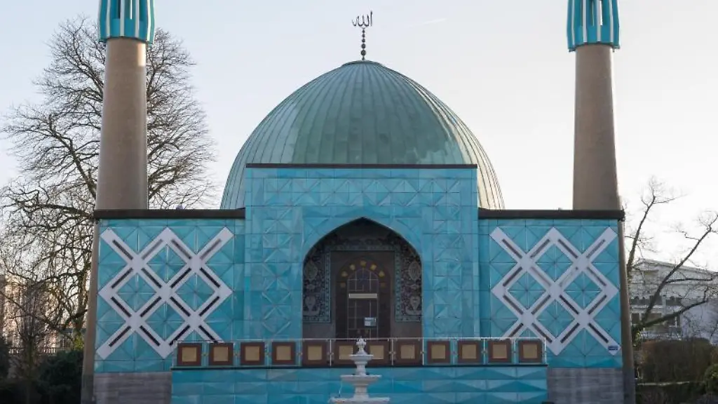 Die-Imam-Ali-Moschee-des-Islamischen-Zentrums-Hamburg