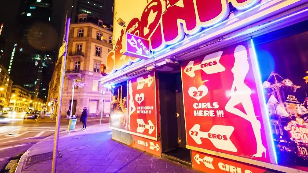 Blick-auf-das-Bordell-SexInn-im-Bahnhofsviertel