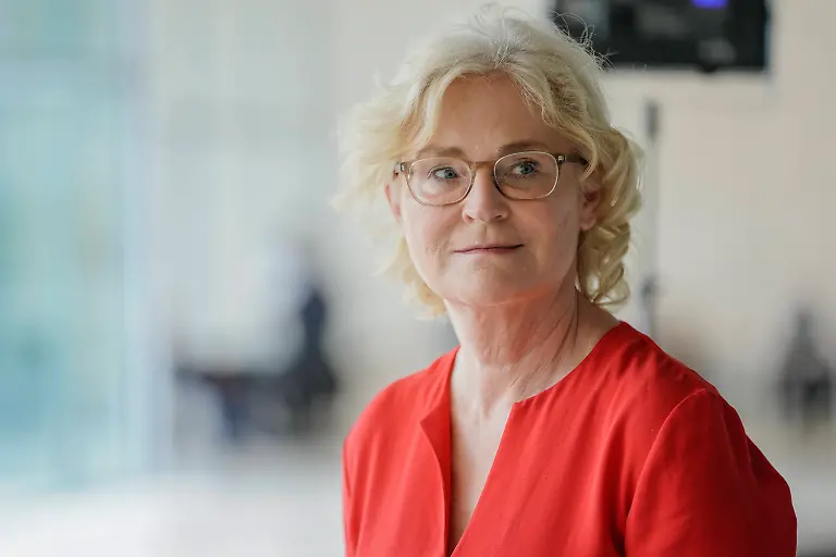 a304629e01bdf583900d30d989b569ba