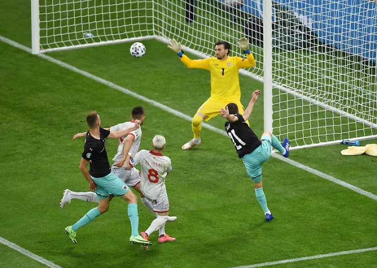 472cdbd353de8cf18eec7914b24beecf