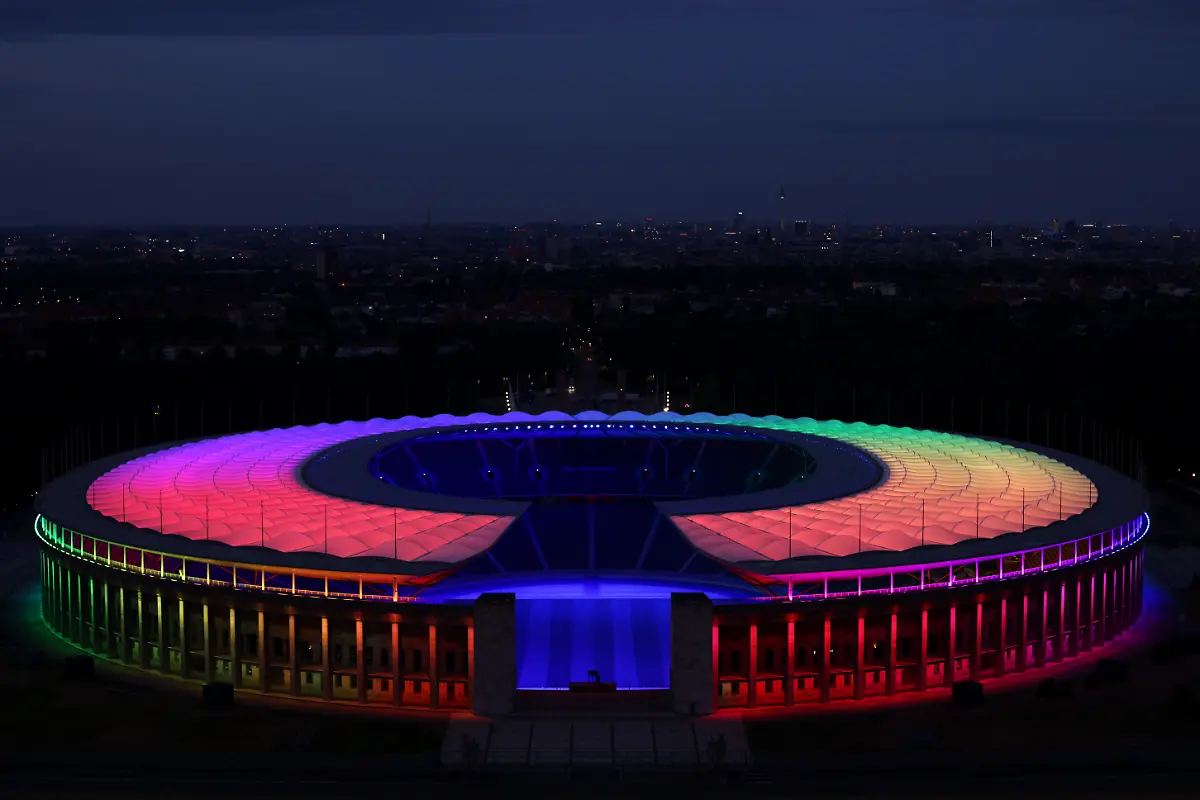 35a82d922600c896a36abb4e42cb052f