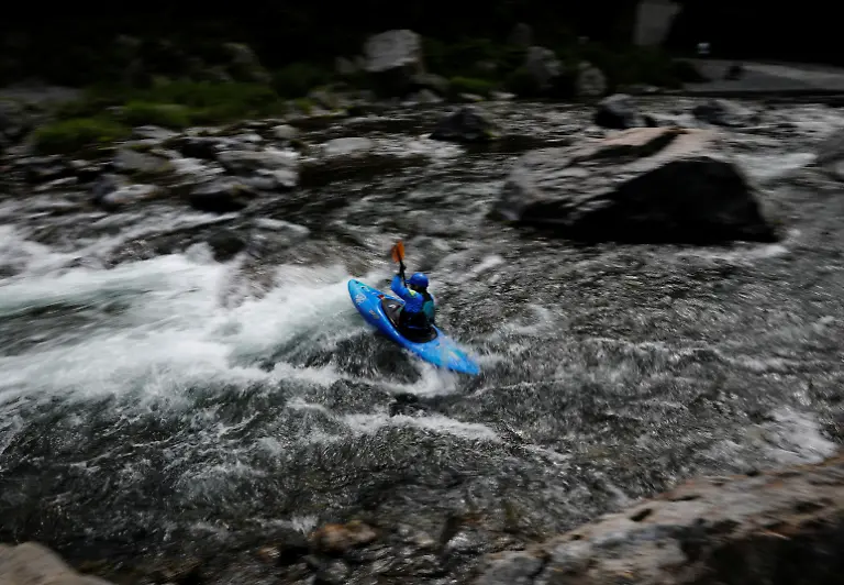 2021-06-21T230025Z-1570141143-RC2GPN976HG2-RTRMADP-3-OLYMPICS-2020-POSTCARDS