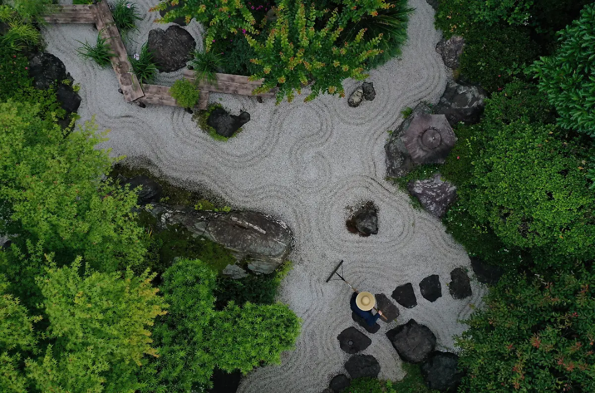 traditional-Japanese-Dry-Landscape