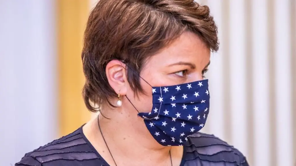 Stefanie-Drese-SPD-bei-einem-Termin