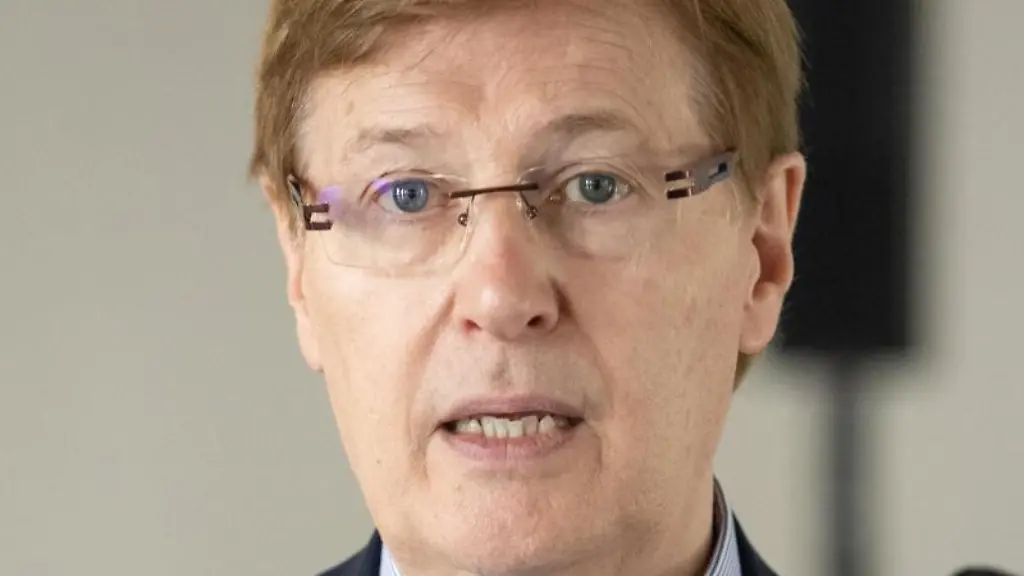 NRW-Landesjustizminister-Peter-Biesenbach-CDU