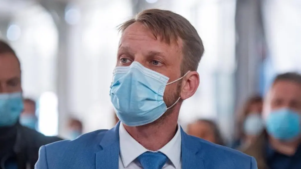 Nikolaus-Kramer-Vorsitzender-der-AfD-Fraktion-im-Landtag-von-Mecklenburg-Vorpommern