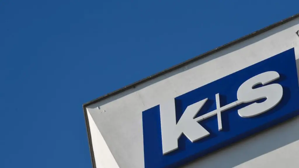 Blick-auf-das-Logo-des-Kali-und-Salzproduzenten-K-S