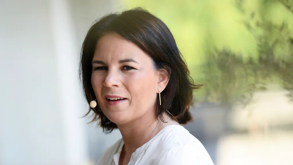 b3063ff40b3ab73549bff7c0764ea3ba