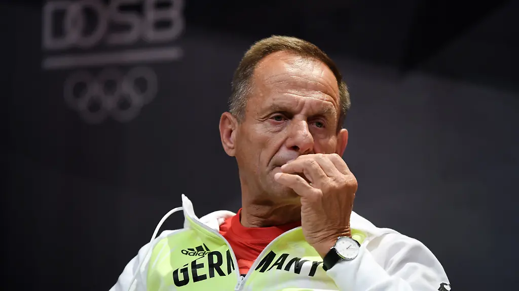 0c3a3b534c10b4eca7b3d2a313c2f545