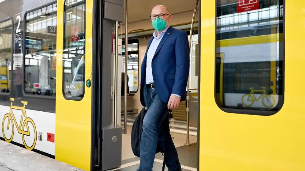 Winfried-Hermann-Buendnis-90-Die-Gruenen-Verkehrsminister-von-Baden-Wuerttemberg