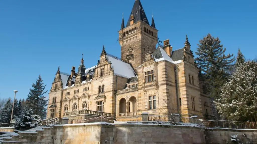 Das-Neue-Jagdschloss-Hummelshain