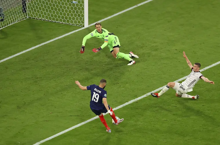 2021-06-15T204258Z-1114303889-UP1EH6F1LJLW9-RTRMADP-3-SOCCER-EURO-FRA-GER-REPORT