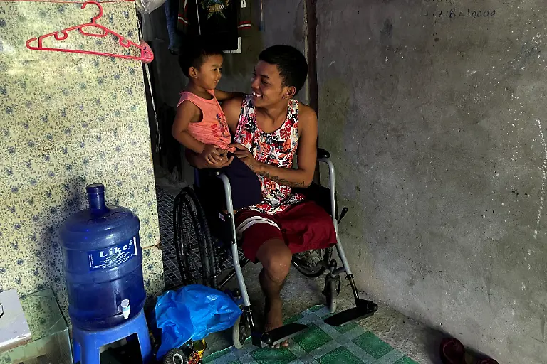 2021-05-28T230047Z-1400391422-RC2RKN9M57WW-RTRMADP-3-MYANMAR-POLITICS-VICTIM