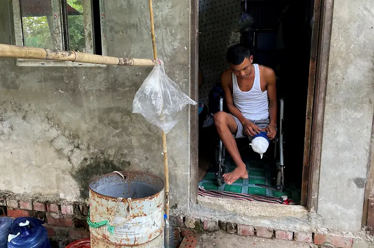 2021-05-28T230047Z-125887686-RC2IMN9O180F-RTRMADP-3-MYANMAR-POLITICS-VICTIM