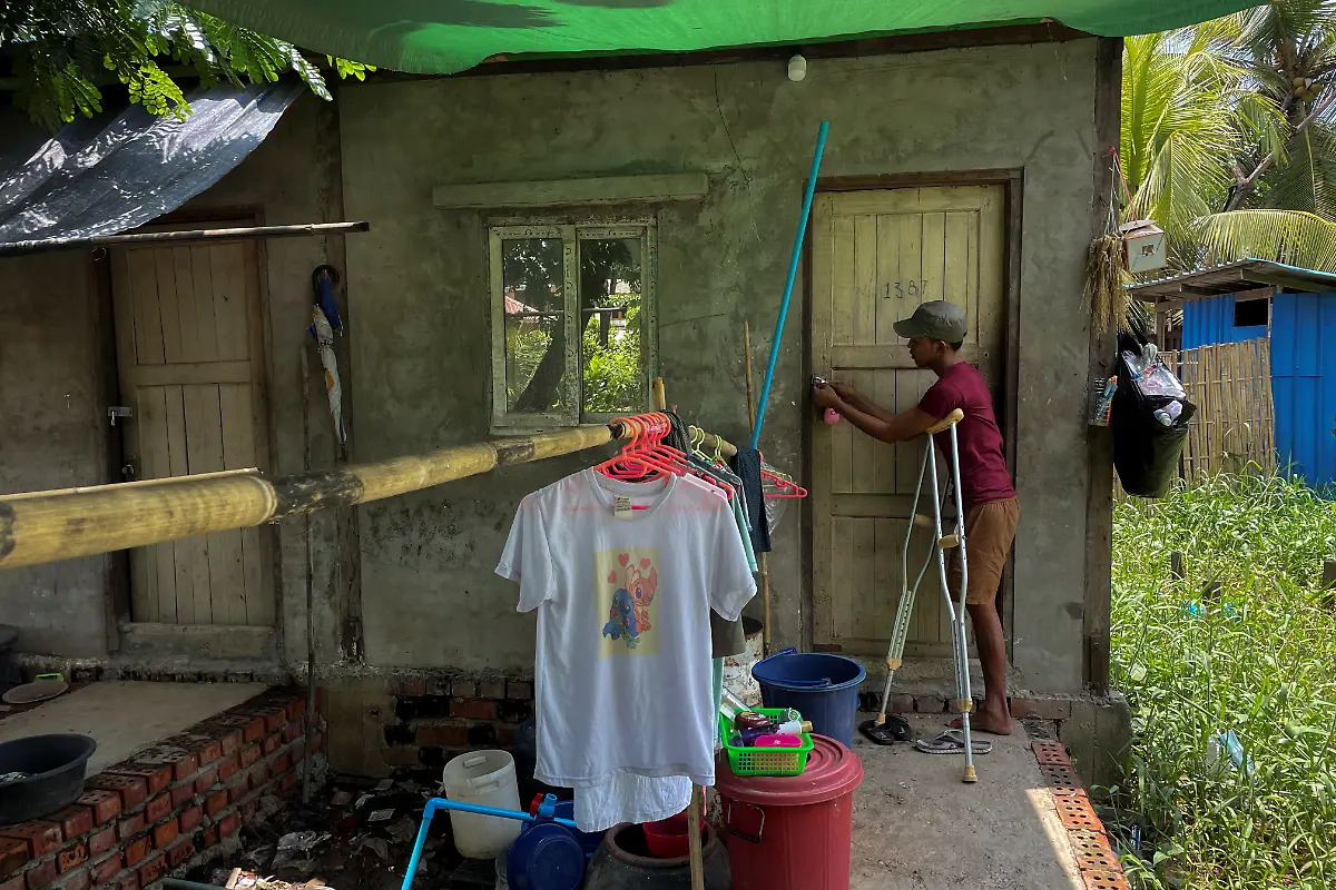 2021-05-28T230034Z-1490234141-RC2T8N9YJX2Z-RTRMADP-3-MYANMAR-POLITICS-VICTIM