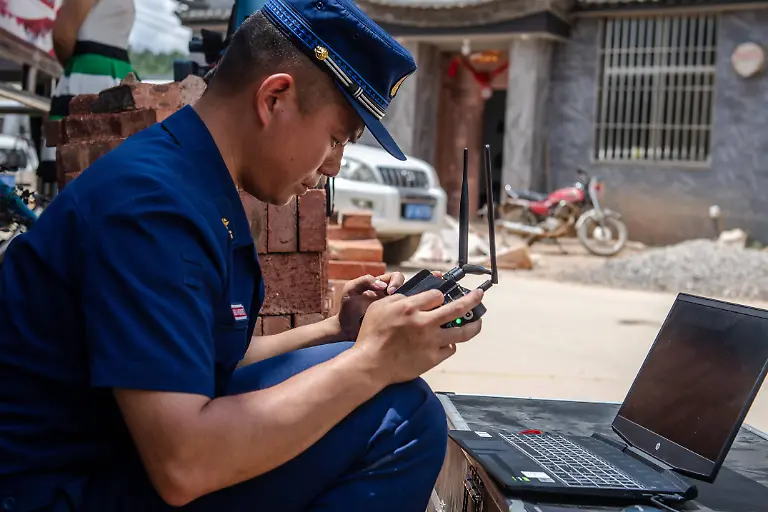 6db027e4877070f5809875a57c41c364