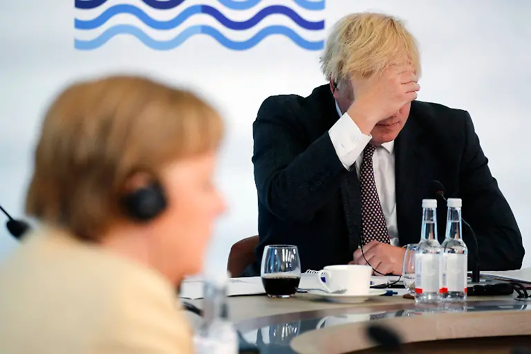 1059128ac0b6b78896d3180af618c67e