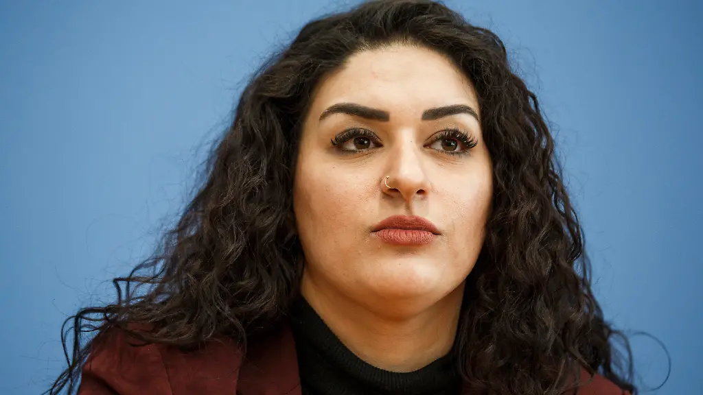 9674f4425e70edf1a56f0e905de81daf