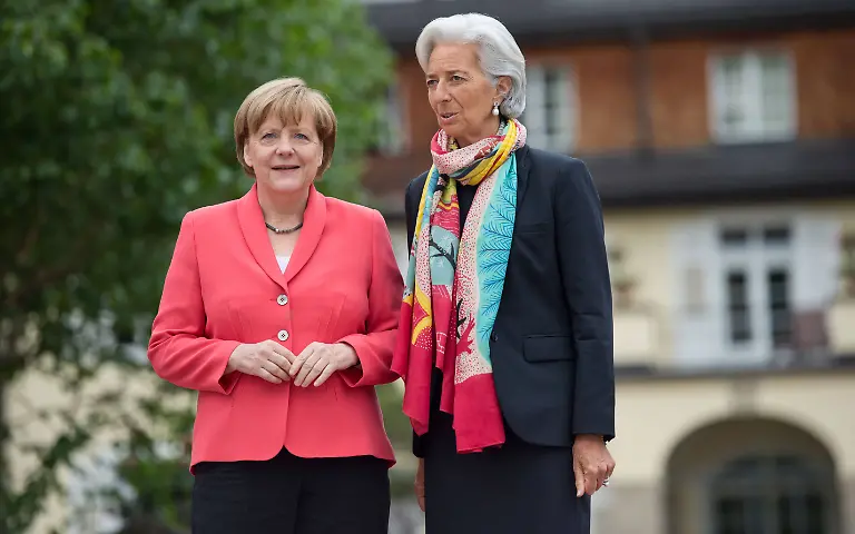 71a81a7c37a849f3b09ff89f387c8229