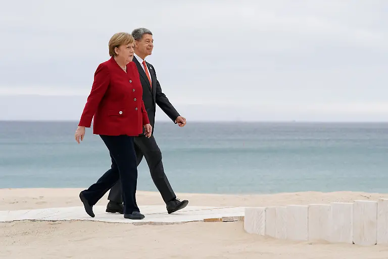 55ba3319edcef4adac2ced6c654b77a5