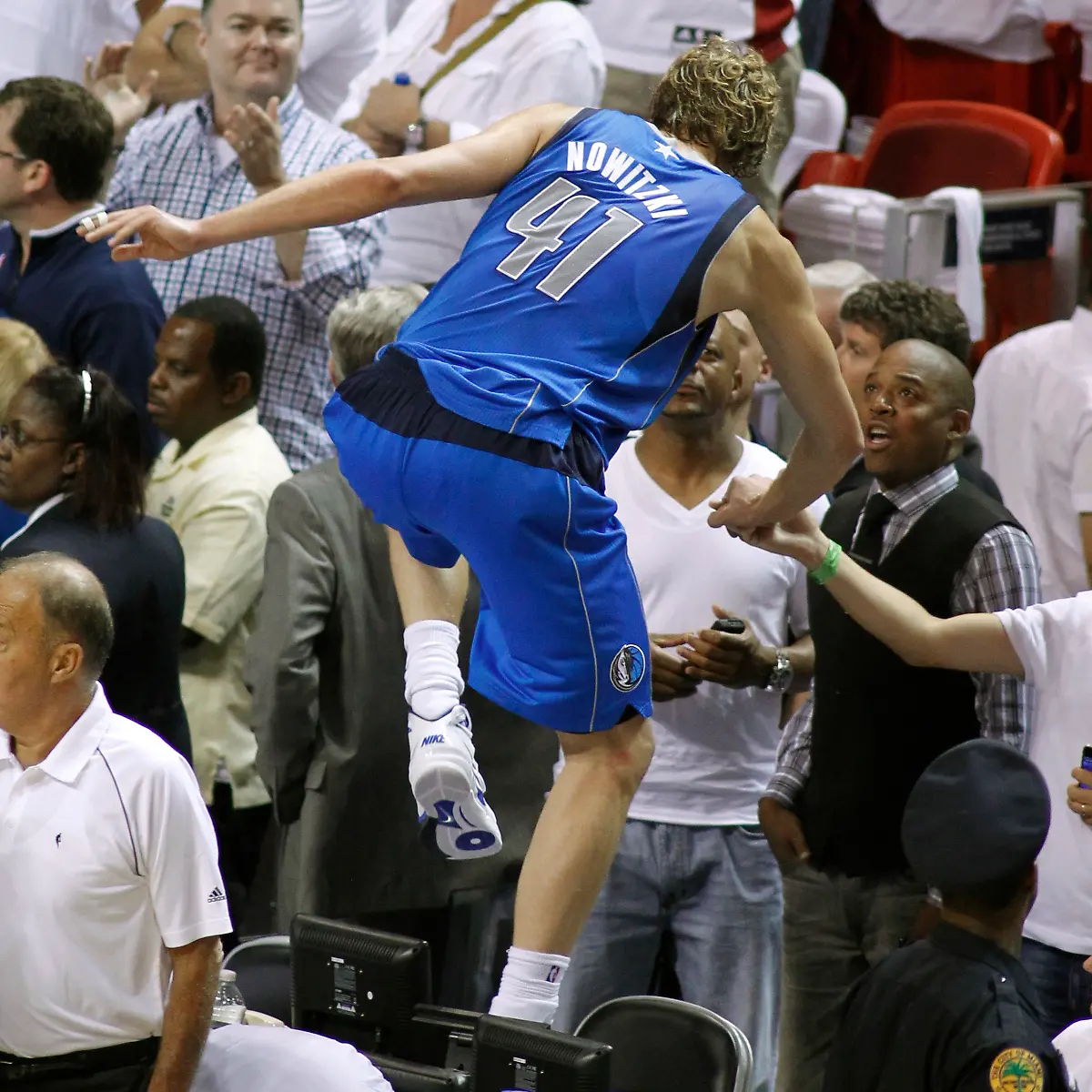 2011-06-13T120000Z-1211980804-LM2E76D08R401-RTRMADP-3-NBA-FINALS