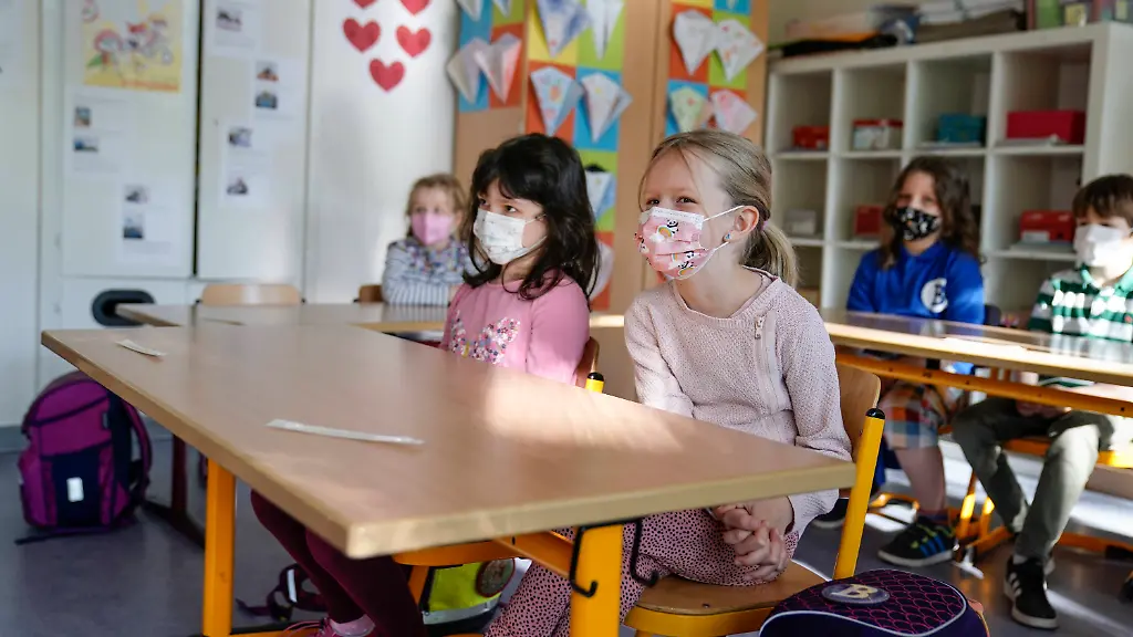 Schule-Kinder-Corona