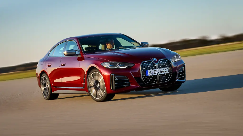 P90424662-highRes-the-all-new-bmw-m440