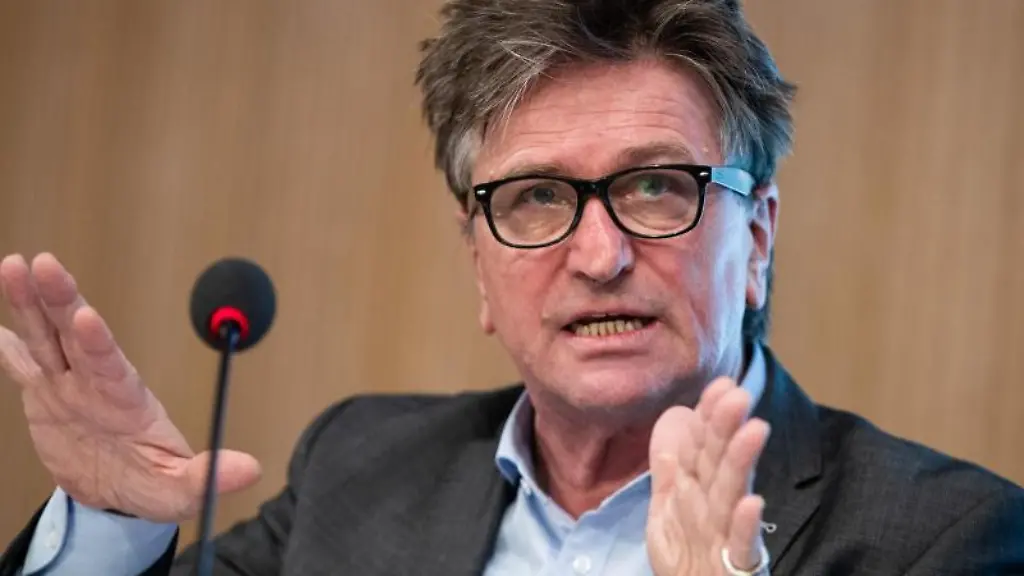 Landesgesundheitsminister-Manfred-Lucha