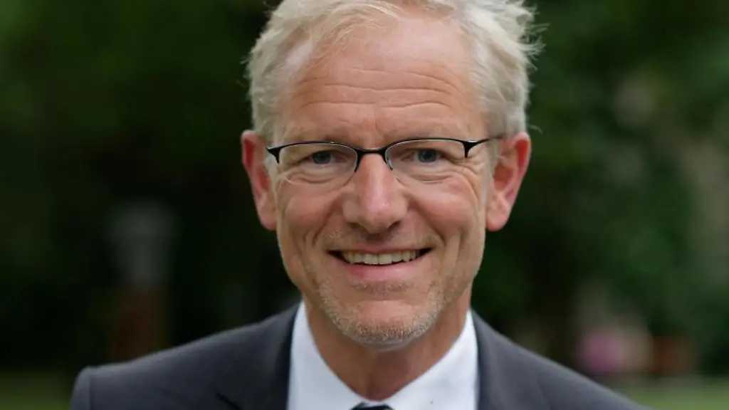 Literaturwissenschaftler-Lyriker-und-Uebersetzer-Heinrich-Detering