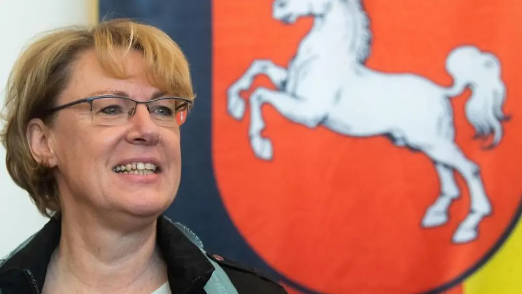 Niedersachsens-Ministerin-fuer-Ernaehrungs-und-Verbraucherschutz-Barbara-Otte-Kinast